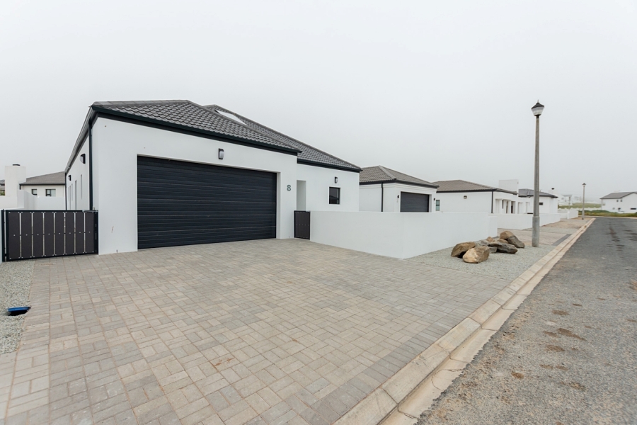 3 Bedroom Property for Sale in Sandy Point Western Cape